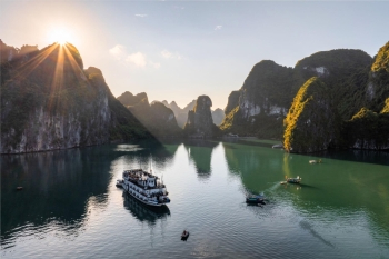 Ha Long Bay 5