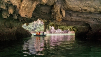 Ha Long Bay 4
