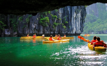Ha Long Bay 1